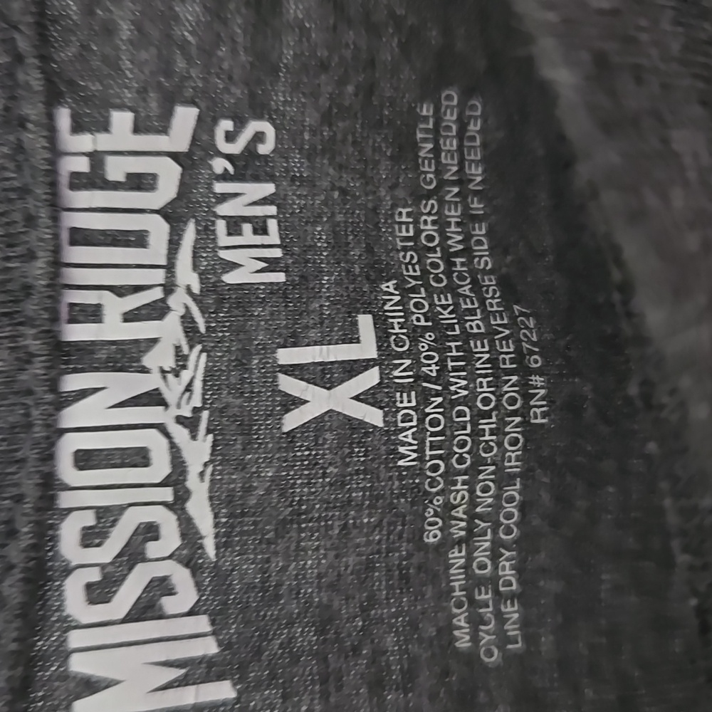 Mission Ridge Gray Skull Graphic T-Shirt - Picture 3 of 8